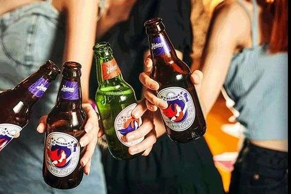 “十元小酒馆”海伦司如何炼成“酒馆第一股”？