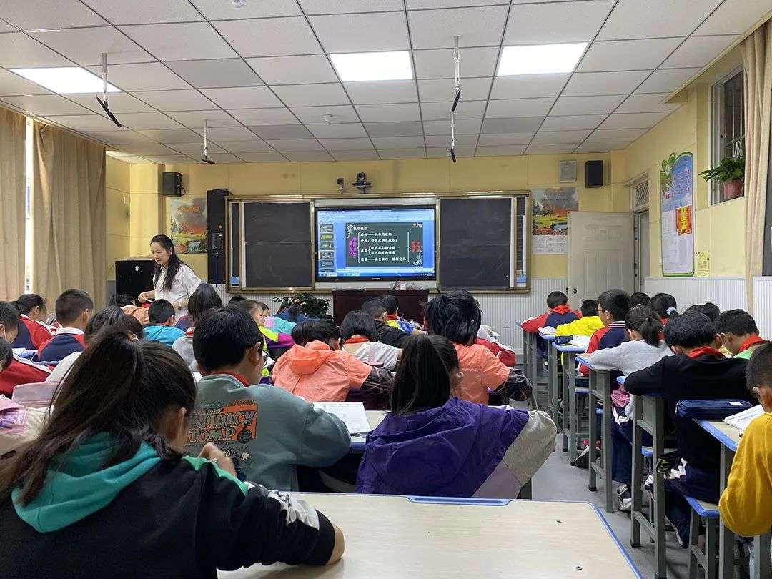 钉钉下沉：一个西部县城的教育缩影