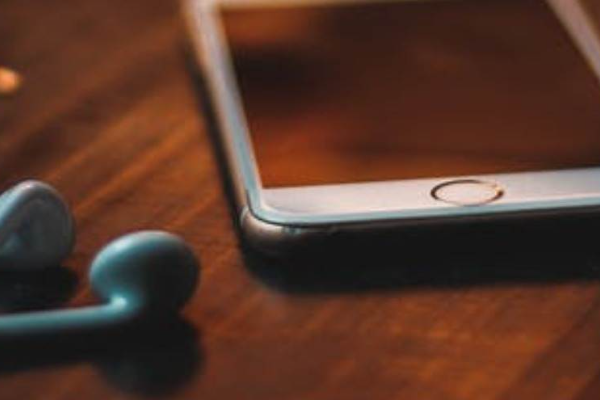 让 iPhone 变得更好用的秘密技巧：自动化