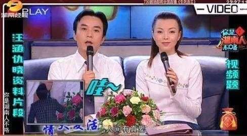 在内地娱乐圈，把一个普通人捧成时代偶像，总共分几步？