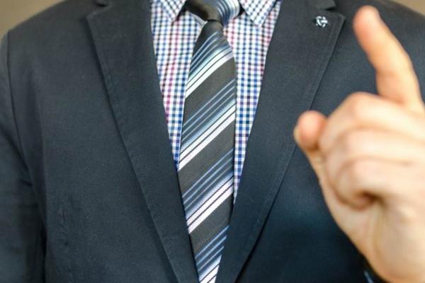 80后，千亿豪门继承人做起了VC