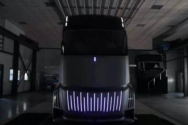 特斯拉Semi的竞争对手来了，吉利将推出纯电动重型卡车