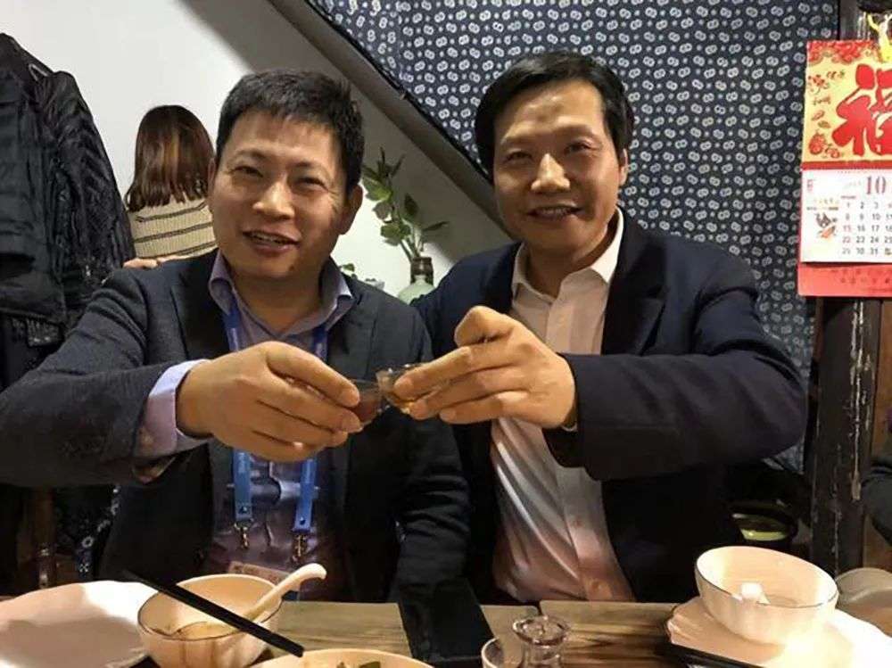 华为小米打响第二战场：从AIoT到造车，年营收相差4倍的拉力赛