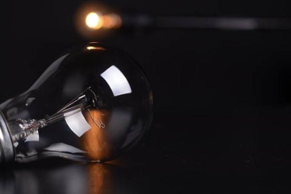 智能“音箱”：硬件抢市场，赚钱靠“生态”