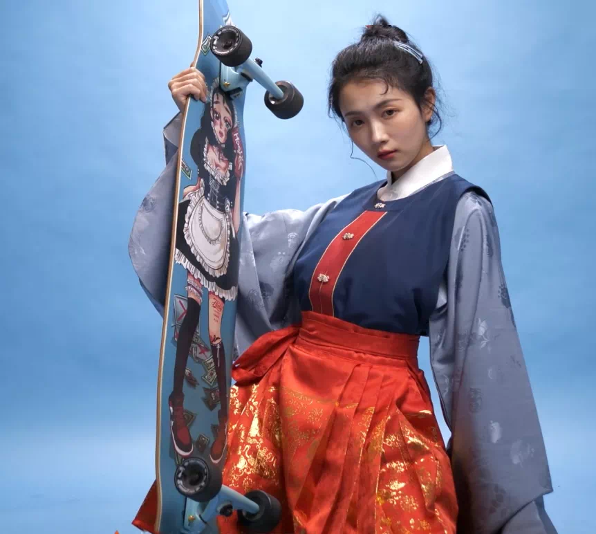 这个新兴的百亿市场，是如何诱惑年轻人的？