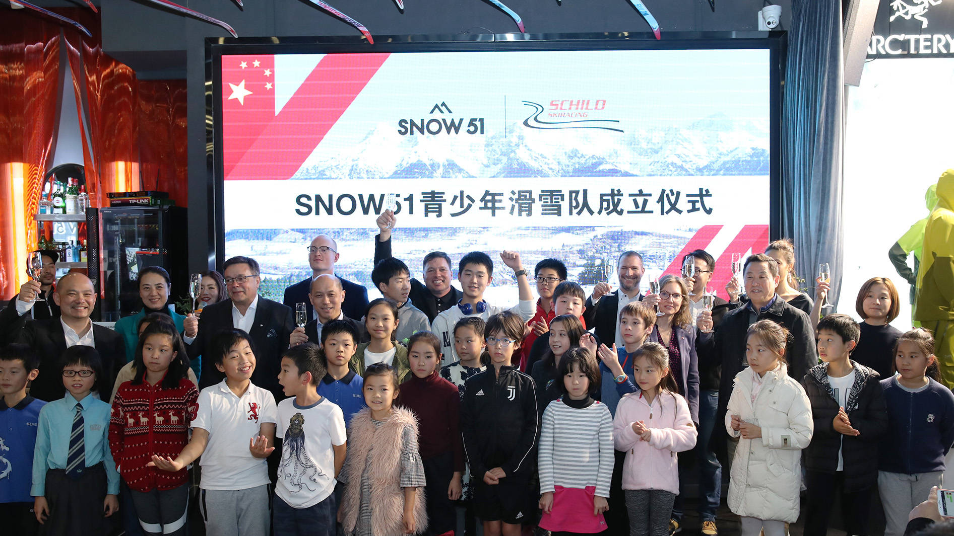 36氪首发 |「SNOW 51」连获A及A+轮共亿元级融资，定位滑雪产业一站式服务平台