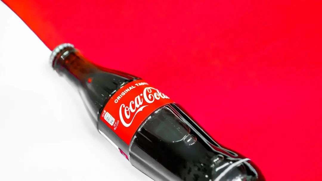 哪个口味最能代表可口可乐？不，能代表它的是瓶子