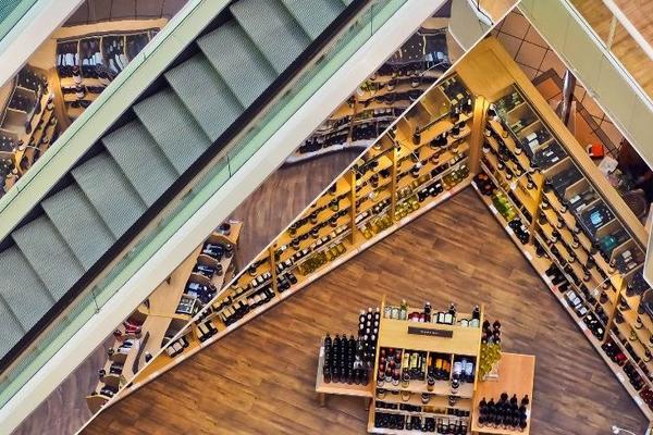 电商线下店的生意经，念不下去了？