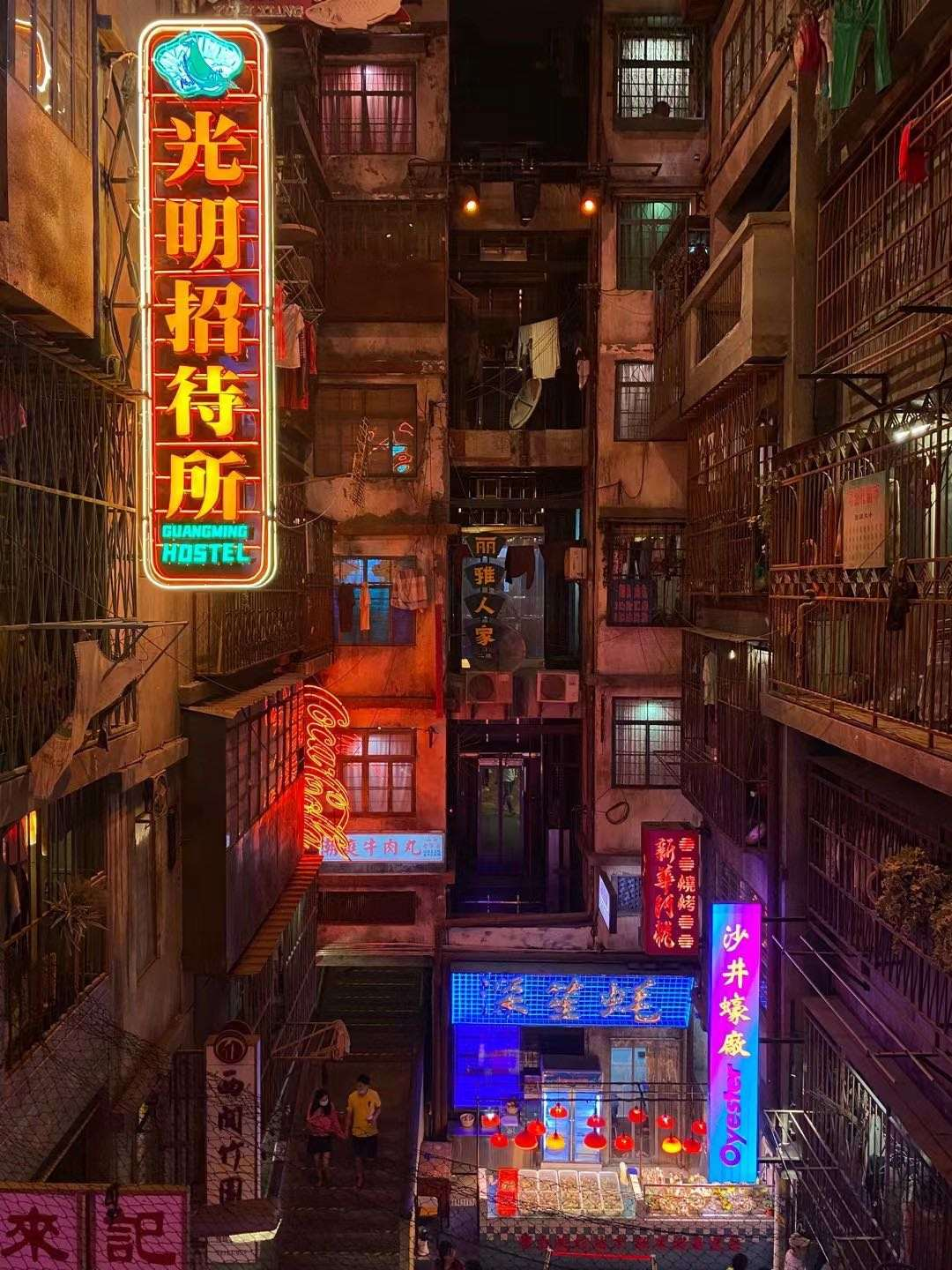 等位7000桌，为什么还拦不住你排队打卡？