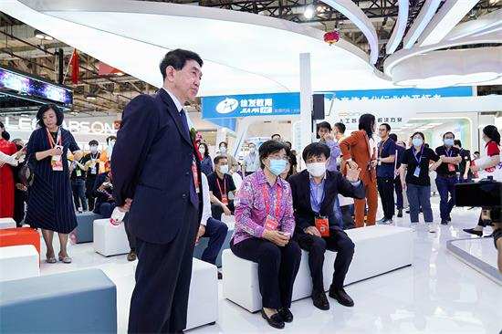 欧帝科技亮相第79届中国教育装备展，发布人工智能校园解决方案