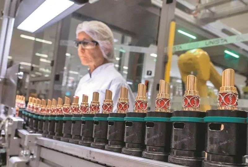 一年投7位数，代工厂不甘心为花西子们“打工”