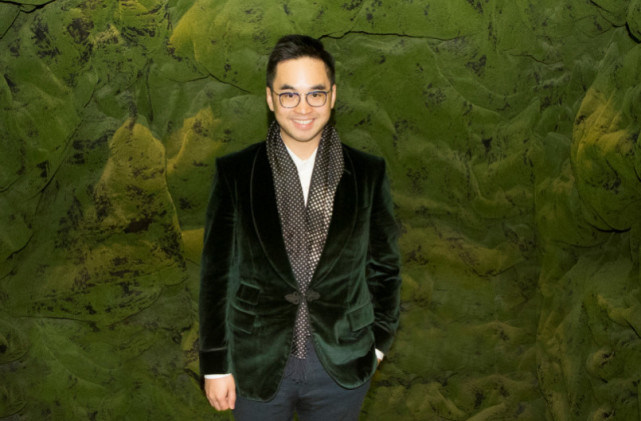 "艺术商人"郑志刚