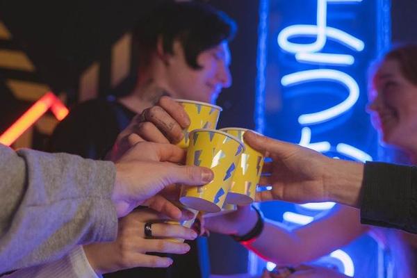 创新工场张鹰：Z世代的成长印记决定了消费心理，并把消费行为塑造成形