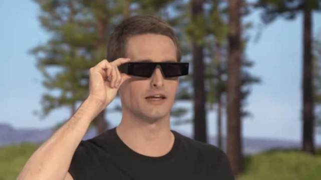 击败Facebook和苹果，Snap首发增强现实眼镜