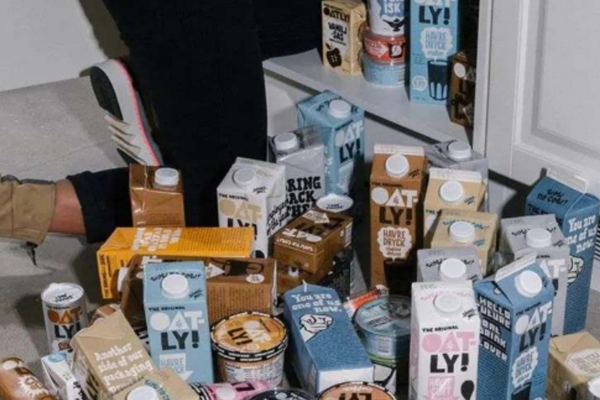 “燕麦奶第一股”OATLY纳斯达克上市，募资超14亿美元