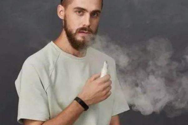 业绩快报 | 雾芯科技一季度净亏2.67亿元，强监管下电子烟还有未来吗？