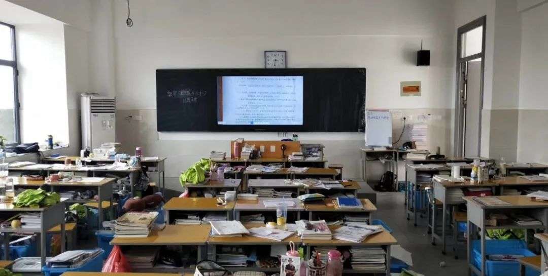 迎战高考，这所清华大学生源中学选择欧帝智慧教室互动黑板