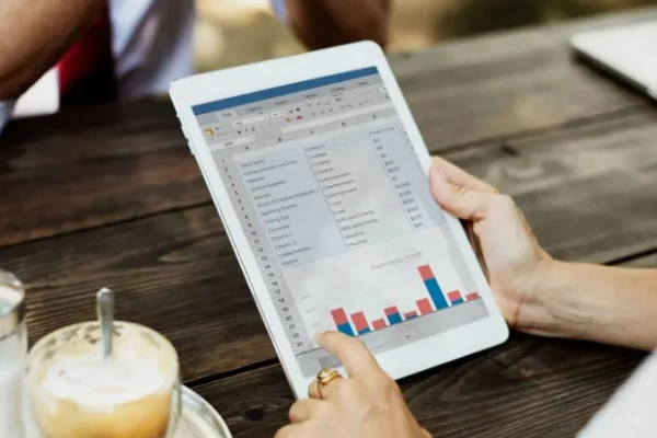 阅读APP的“闯入者”，腾讯字节南辕不北辙