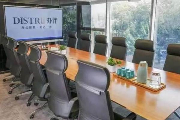 最低涨薪28%，年入100W，爪哇教育如何“保送”学员进大厂？
