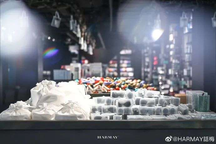 门店长成这样，才敢叫“高颜值”吧！-36氪