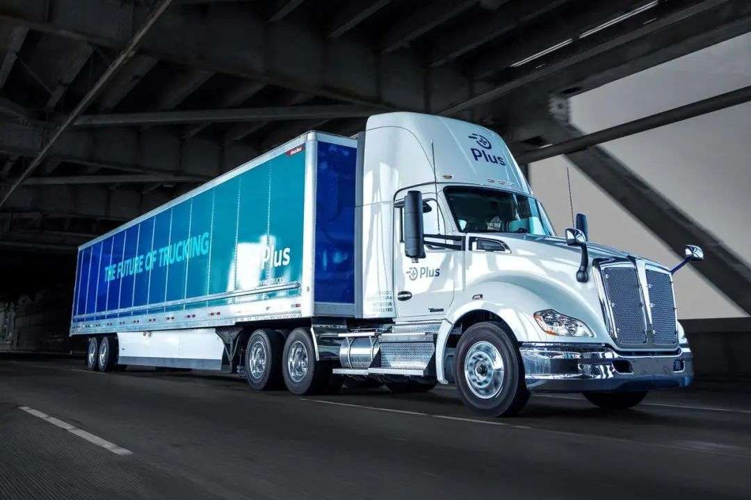 空格编程动态亚马逊下单千套自动驾驶系统 彻底取代卡车司机 据彭博社报道 亚马逊 Amazon 已经向智加科技 Plus 订购了1000 套自动驾驶系统 用于自家的物流网络 且购买了该公司高达