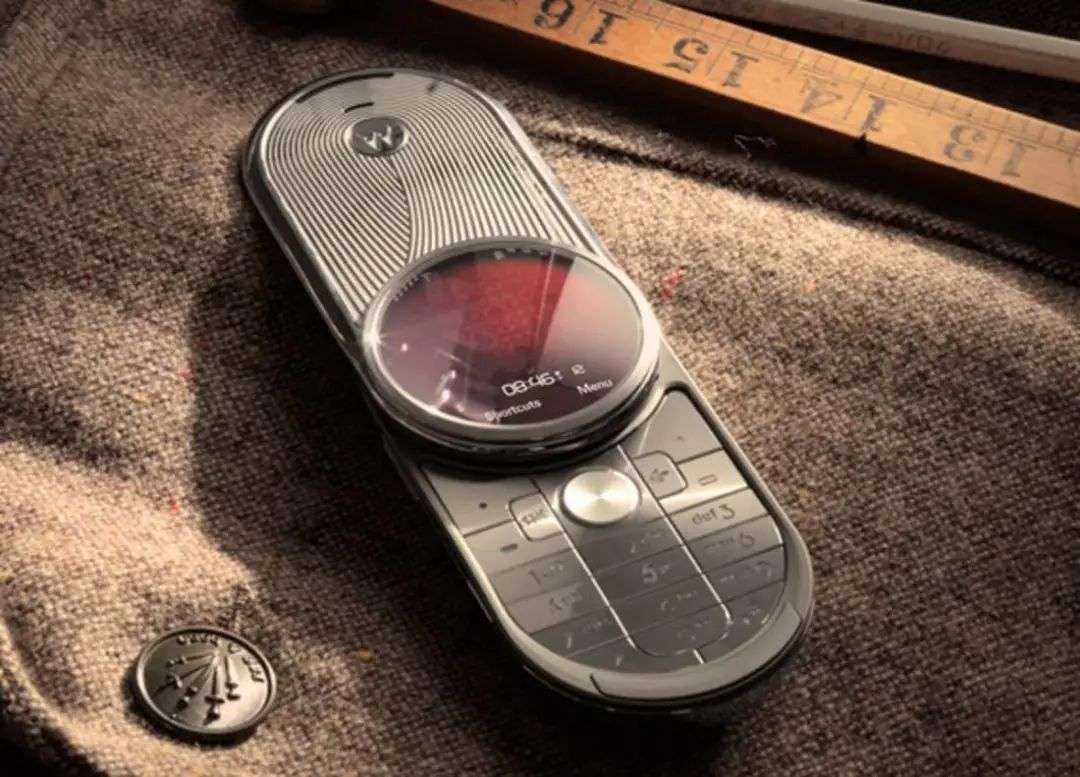 摩托罗拉复刻戴妃却是一碗无味的冷饭