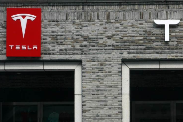 马斯克亲口承认：开发安全可靠自动驾驶汽车比想象中更难