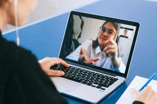 一套品牌年轻化指南