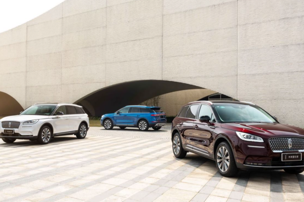 试驾林肯冒险家：低调奢华的豪华SUV新秀
