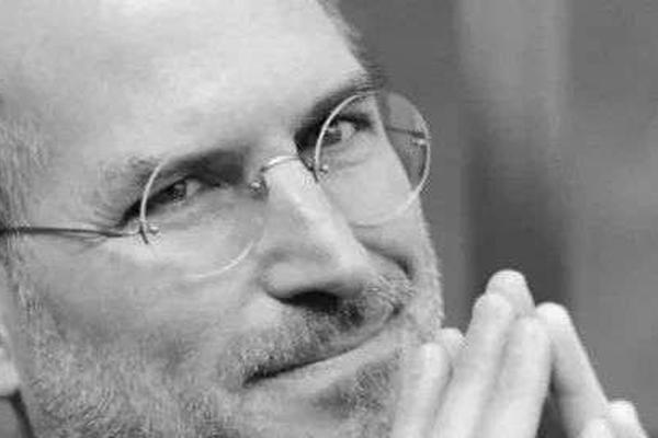 绝密邮件曝光：看乔布斯如何拯救濒危的苹果？