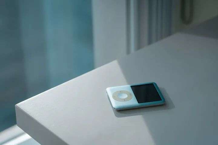 iPhone 4、iPod Classic 居然「复活」了？