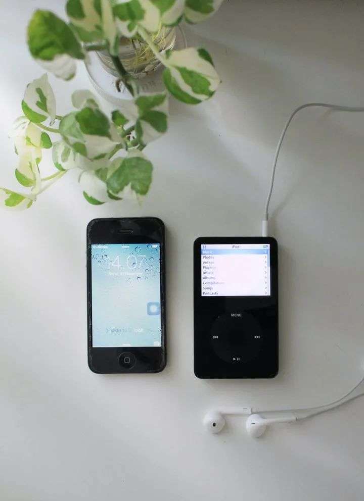 iPhone 4、iPod Classic 居然「复活」了？