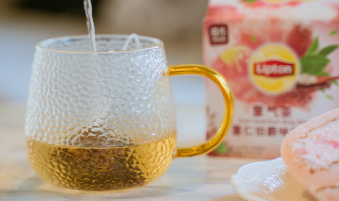 袋泡茶风云再起：茶里、喜茶们，如何革立顿的命？