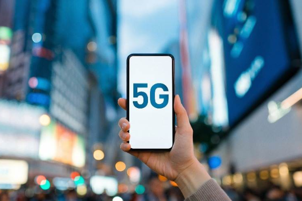 海南首家5G+VR新生儿远程探视平台上线；华为完成全国首个5G 2T 300M地铁隧道方案 | 36氪5G创新日报0722
