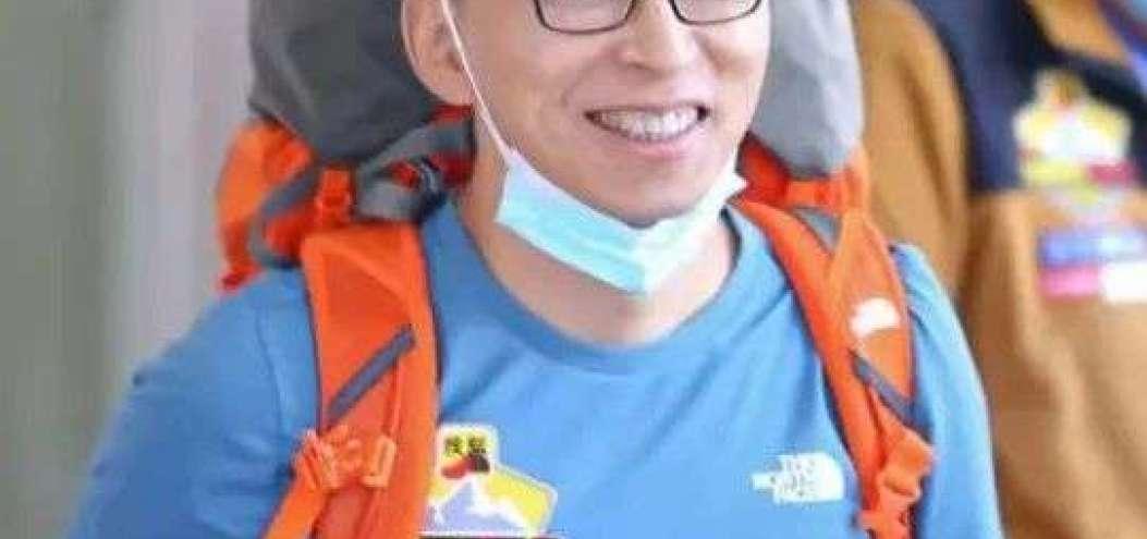 张朝阳：坚持把直播做成<dptag>媒</dptag><dptag>体</dptag>，不会带货