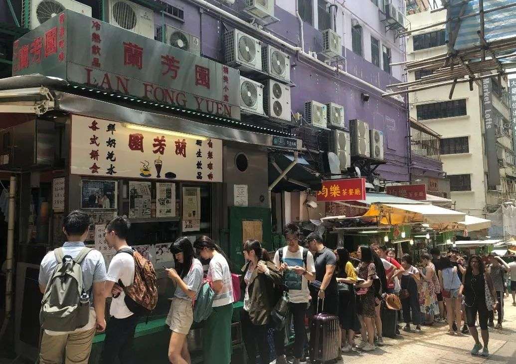 茶饮品牌“西部大开发”，地广人稀的甘肃新疆内蒙，茶饮店数量爆炸