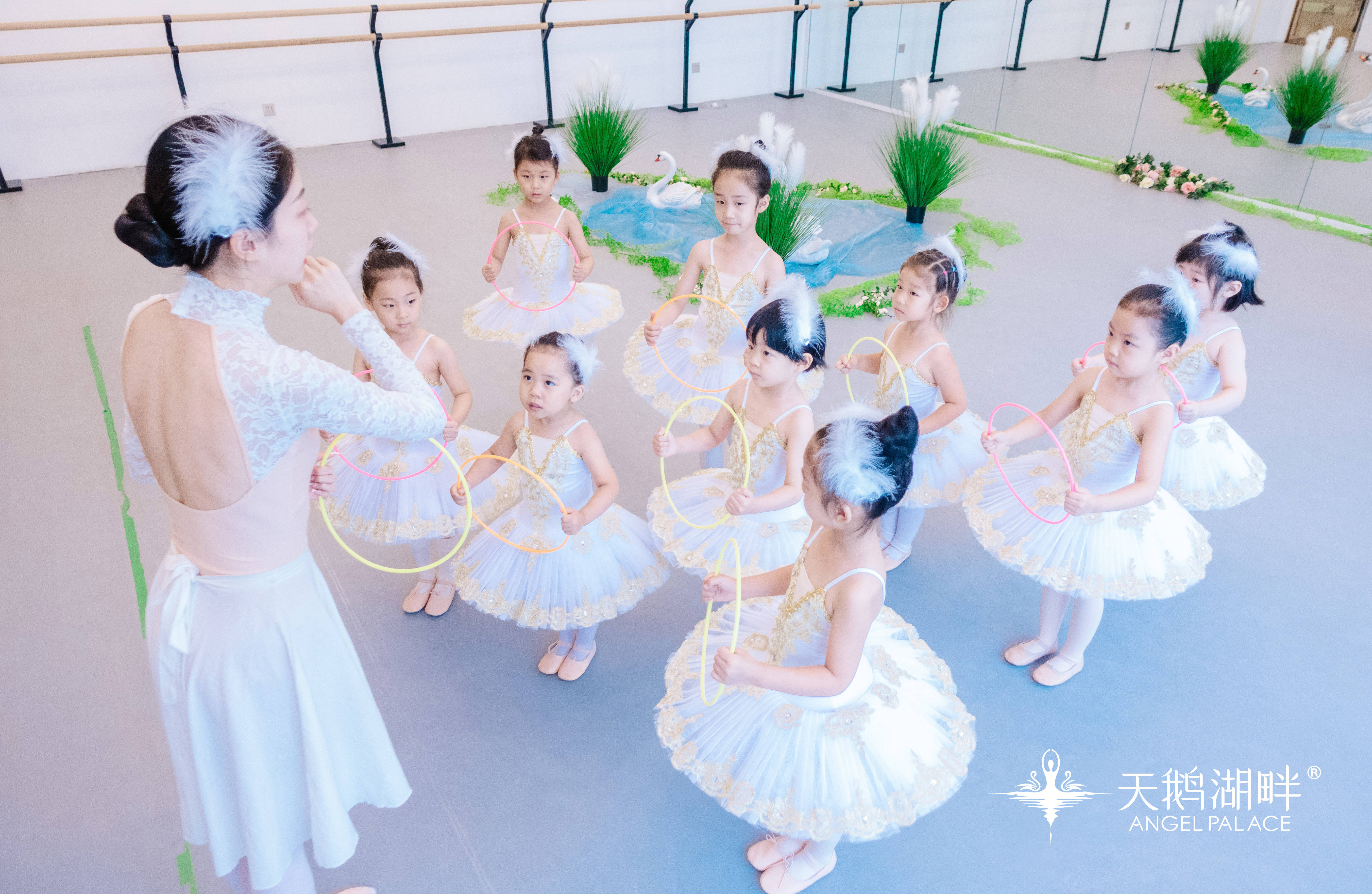 天鹅湖畔：重新定义少儿芭蕾启蒙教育