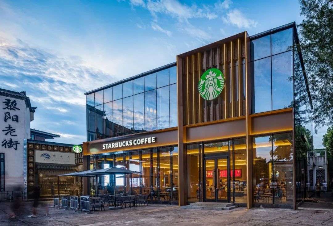 在今天举行的业绩会上,王静瑛强调说,需要意识到的一点是,星巴克中国