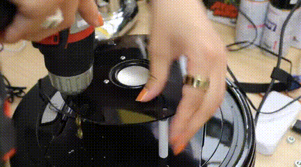 暴躁扫地机器人“口吐芬芳”火出圈，精通三国语言擅长东北话