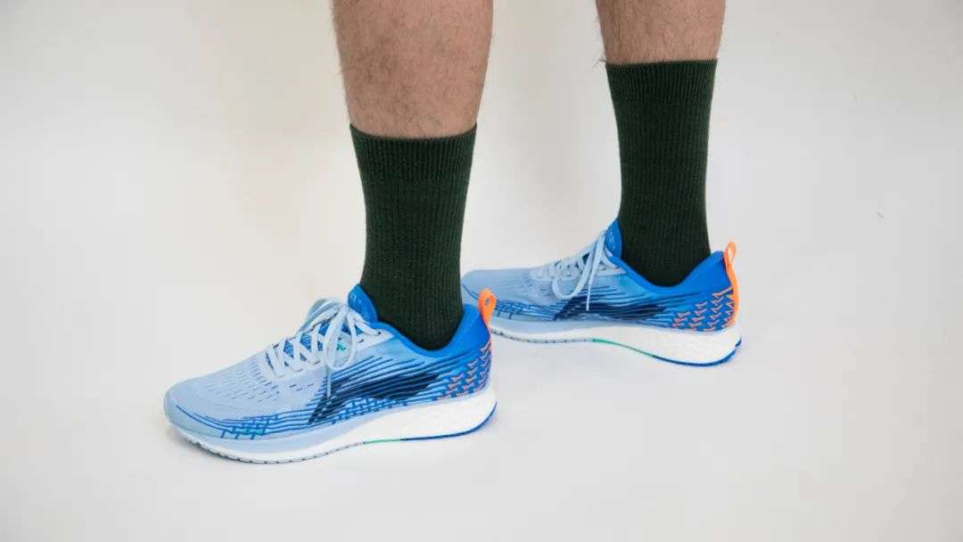 鸿星尔克、李宁、安踏……“野性消费”了6款国产跑鞋，我真香了