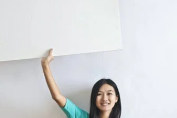 2021年中国硬件场景创新广告白皮书—数字屏幕广告篇