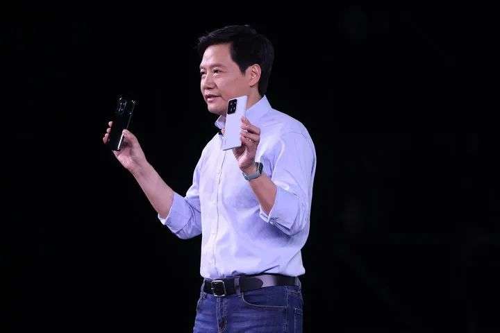 4999 起，小米 MIX 4 发布，还有价格屠夫 OLED 电视，生产力平板和一条狗