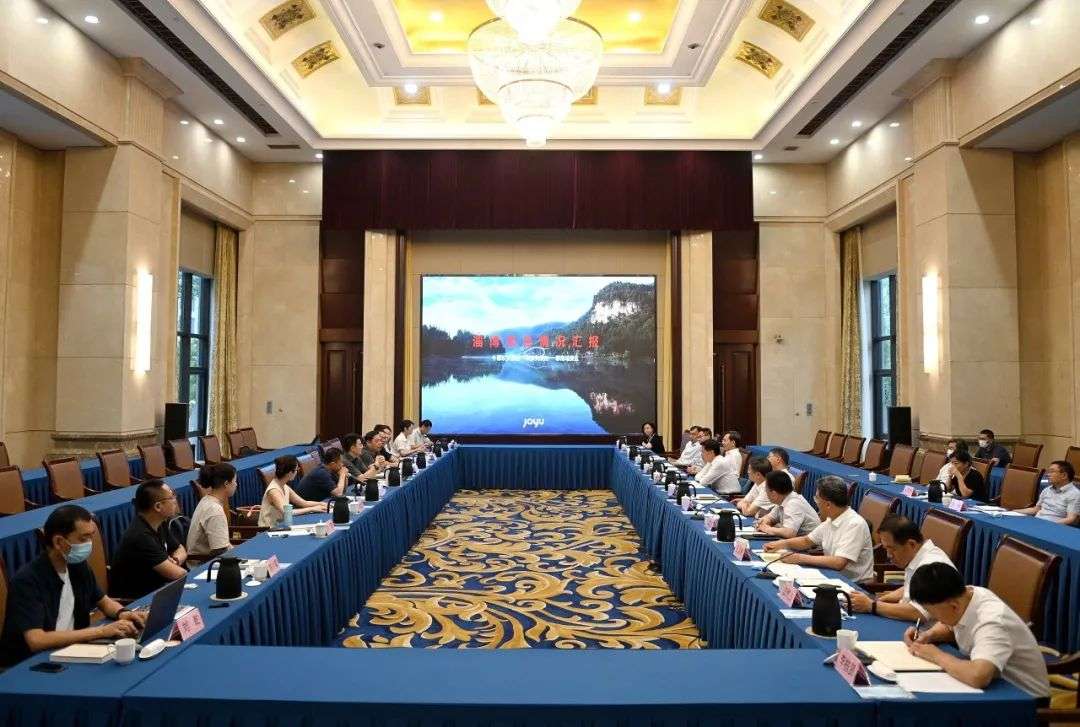 淄博市委书记江敦涛会见洪清华、梅帅元，共同打造聊斋、牛郎织女“超级文化IP”