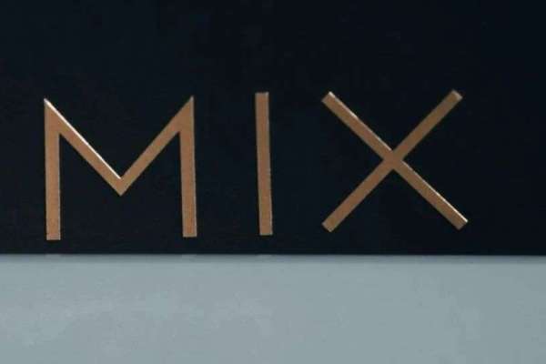 小米MIX 4首发体验：旗舰机标杆？还差一点点