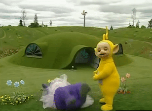 在鲜有的好评中,网友 ban 用天线宝宝的房子照片来告诉大家:「我其实