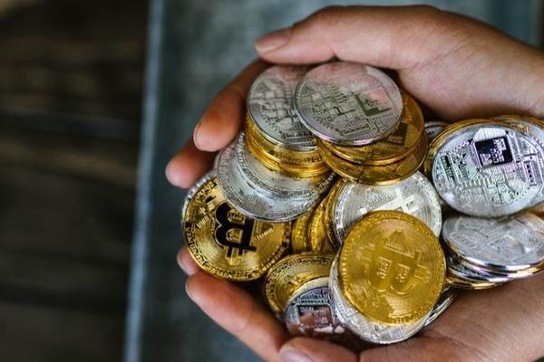 不甘心的Facebook卷土重来，即将上线加密货币钱包