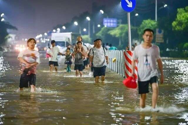 泵上的城市，大雨频发时我们该如何应对内涝？