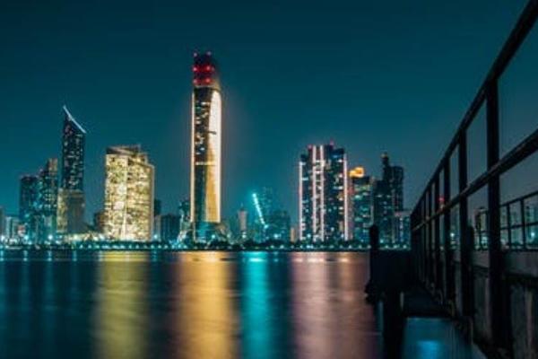 绿城中国：上半年收入361.35亿 ，同比增长51.2%