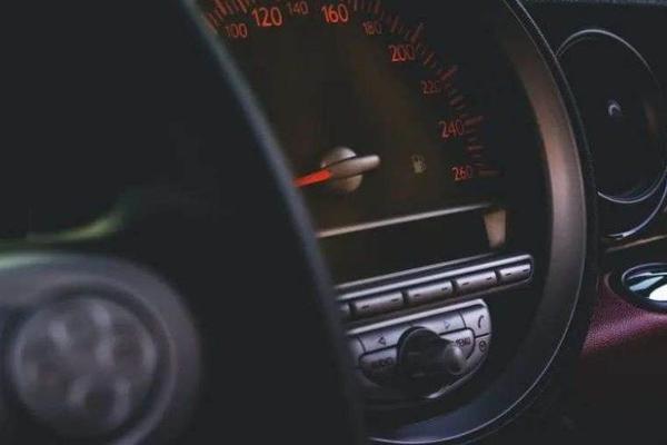 中国新能源汽车还“缺”什么？