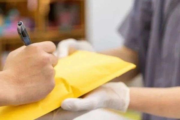 内卷中的快递业：除了涨派费，更应该做什么？